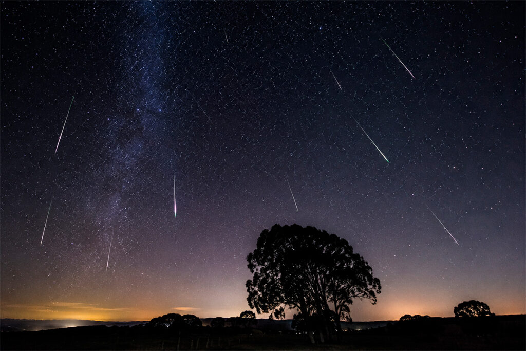 Chuva de meteoros em dose dupla ilumina o céu do Brasil nesta sexta; veja como observar